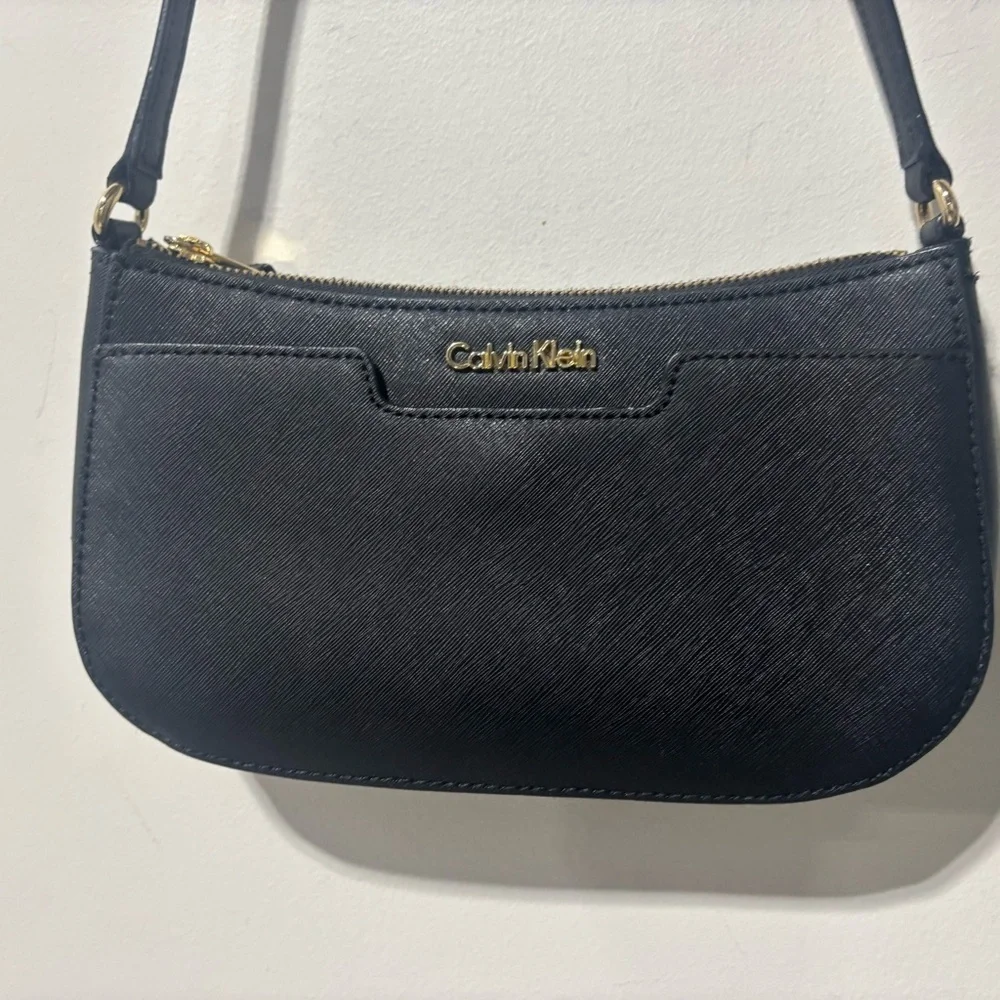 NWOT❤️Calvin Klein Eliana All Occasion Bag - Picture 1 of 8